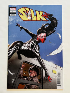 Silk (2022) 1 - Davi Go variant