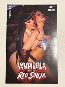 Vampirella Vs Red Sonja 3 Cosplay variant
